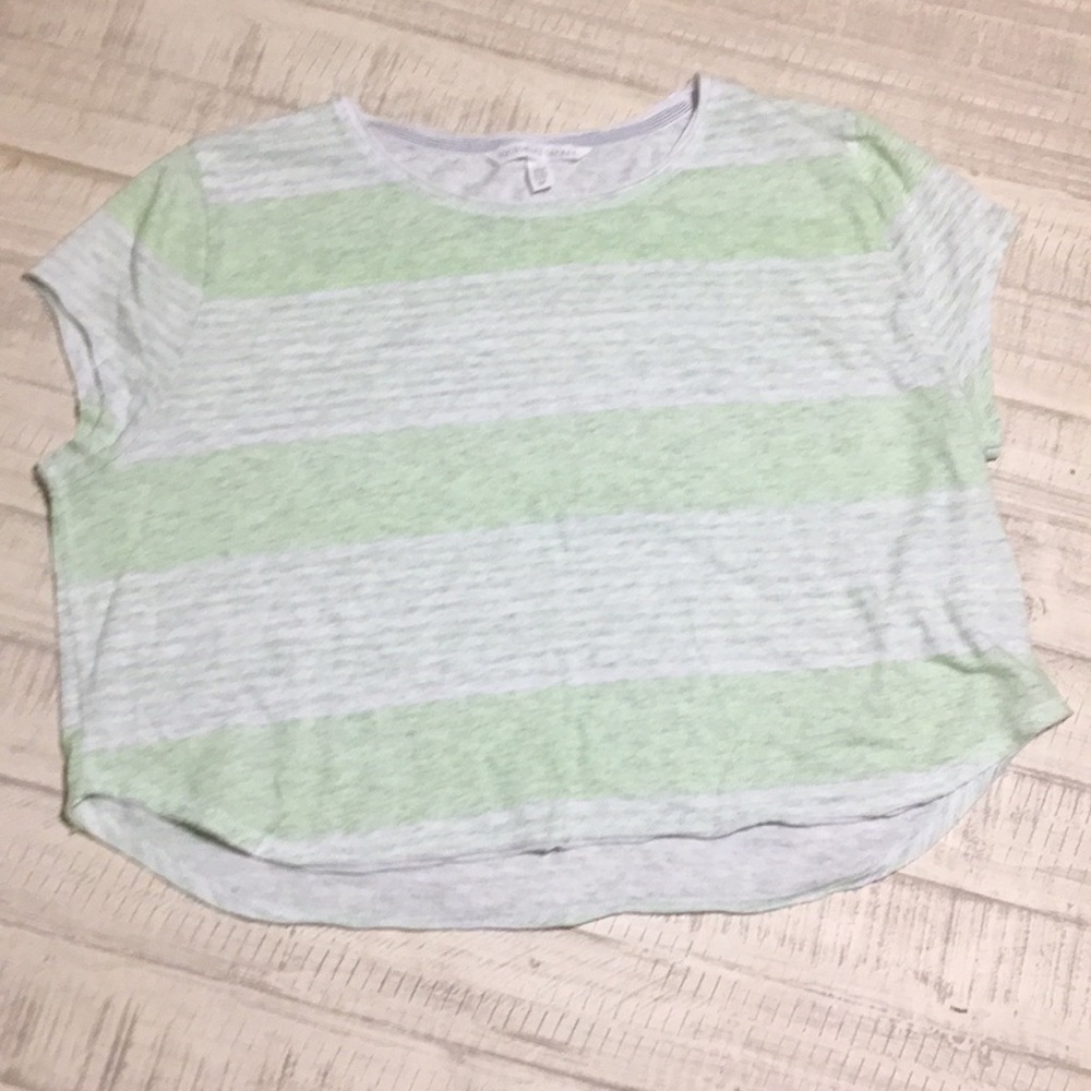 Victoria’s Secret cropped tee